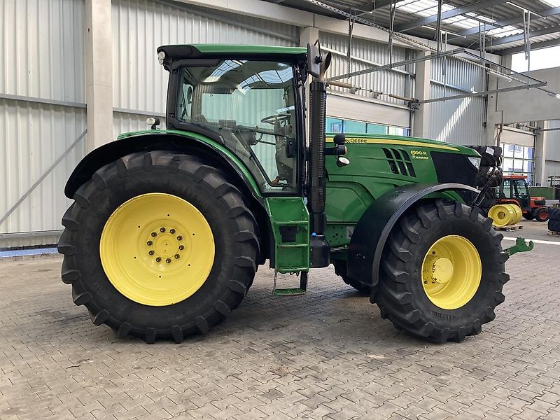 John Deere 6190R