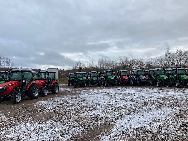 FoTrak NEU! FoTrak 504R Allrad Traktor Motor: 50 PS Euro 5 Frontlader Druckluft