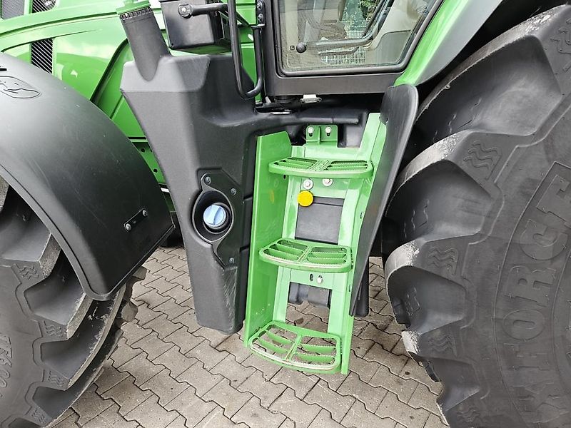 John Deere 6R185
