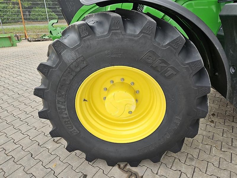 John Deere 6R185