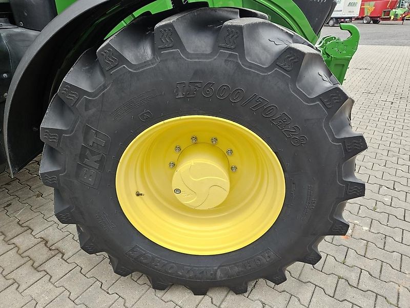 John Deere 6R185