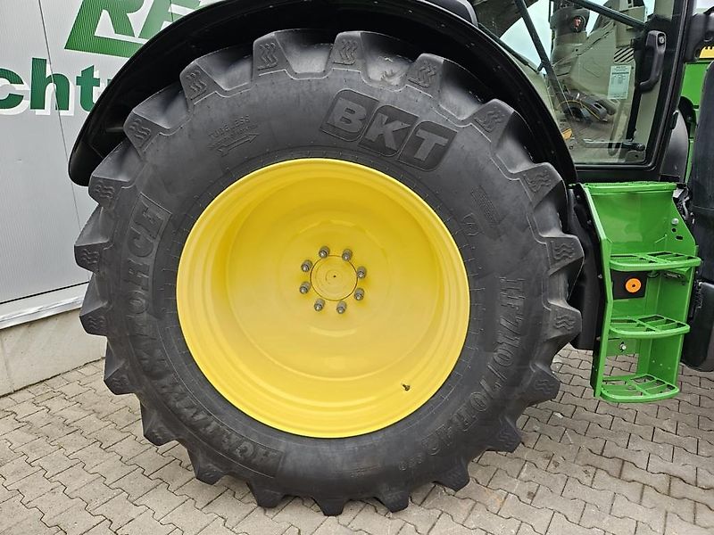 John Deere 6R185