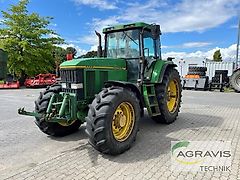 John Deere 7700